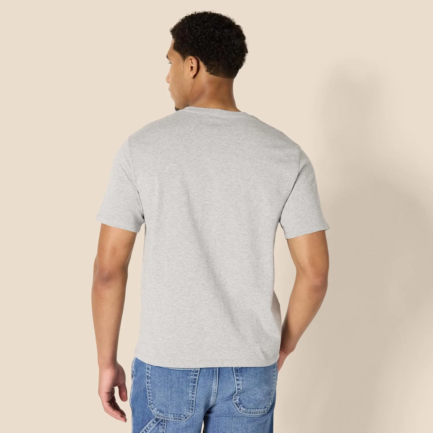 Amazon Essentials Men's Relaxed-Fit Heavyweight Cotton Pocket T-Shirt