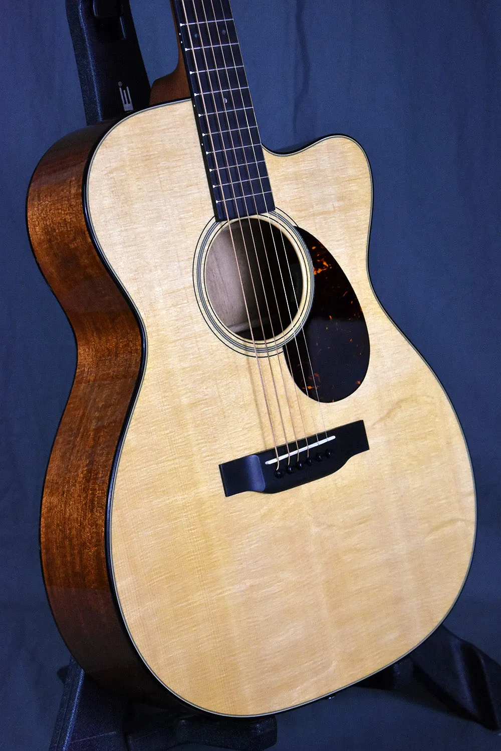 Martin OMC-18E